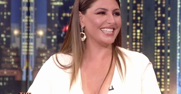 Σε έναν κόσμο με την οπτική της Βάνας Μπάρμπα, να σκέφτεστε σαν την Παπαρίζου