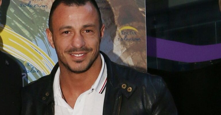 Δολοφονία στη Βάρη:  Mε καλάσνικοφ «γάζωσαν» τον πυγμάχο Τάσο Μπερδέση