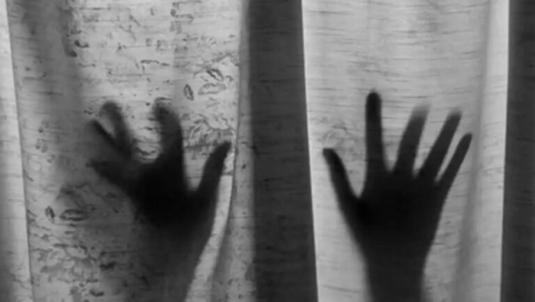 Αττική: Συνελήφθη δάσκαλος γιατί έστελνε σεξουαλικά μηνύματα σε τρεις μαθήτριες κάτω των 10 ετών