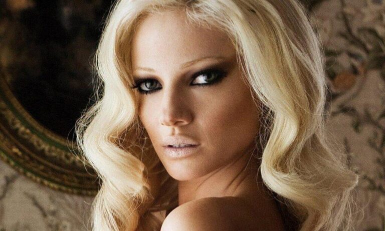 H Τζούλια Αλεξανδράτου κυκλοφόρησε νέο ροζ βίντεο στην δημοσιότητα