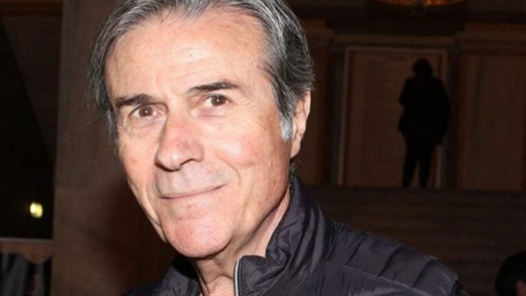 Τάκης Χρυσικάκος: Νοσηλεύεται με Covid-19 εδώ και οκτώ ημέρες – Είχε κάνει και τις δύο δόσεις του εμβολίου