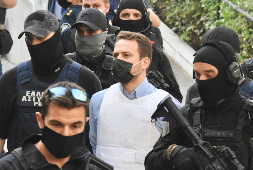 Γλυκά Νερά: Προφυλακιστέος ο Αναγνωστόπουλος - Οδηγήθηκε στον Κορυδαλλό 3 anagnwstopoulos__3_