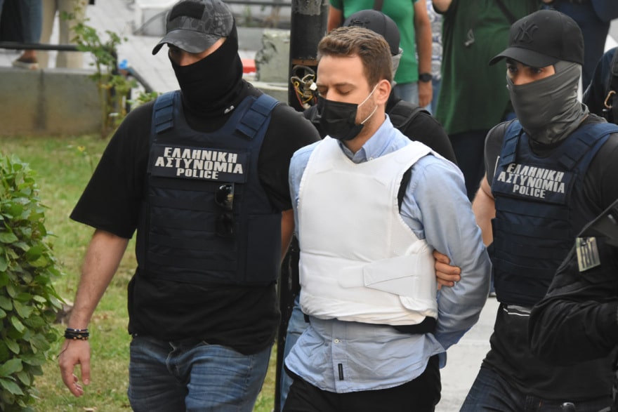 Γλυκά Νερά: Προφυλακιστέος ο Αναγνωστόπουλος - Οδηγήθηκε στον Κορυδαλλό 4 anagnwstopoulos__4_