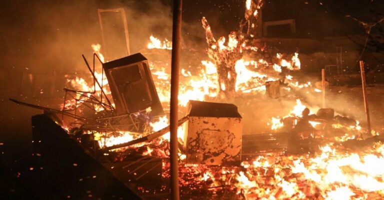 10 χρόνια φυλακή σε 4 Αφγανούς που έκαψαν τη Μόρια στη Χιο