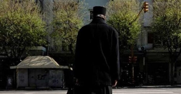 Βόλος: Ιερέας ο 88χρονος που σκότωσε και πέταξε γάτα στα σκουπίδια – Νοσηλεύεται φρουρούμενος