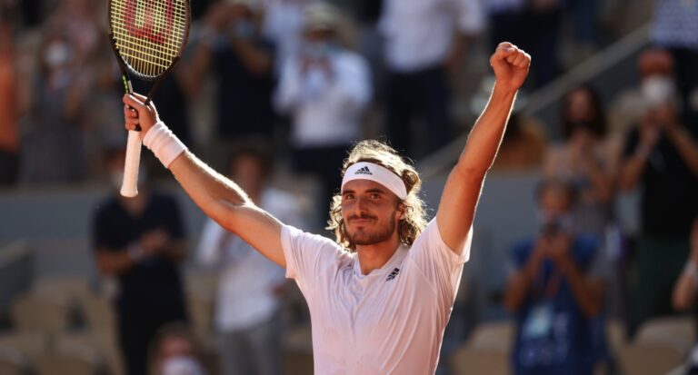 Ο Τσιτσιπάς σήκωσε την Ελλάδα ψηλά – Πέρασε για πρώτη φορά στον τελικό του Roland Garros