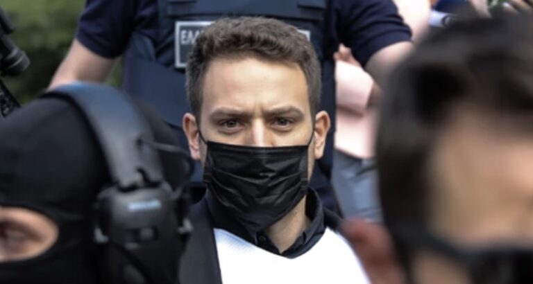 Έγκλημα στα Γλυκά Νερά: Το βιβλίο που ζήτησε ο 32χρονος από τον αδερφό του που τον επισκέφτηκε