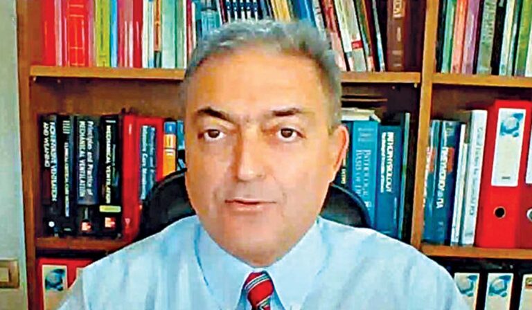 Βασιλακόπουλος: «Nέο lockdown εάν δεν αυξηθεί ο ρυθμός των εμβολιασμών»