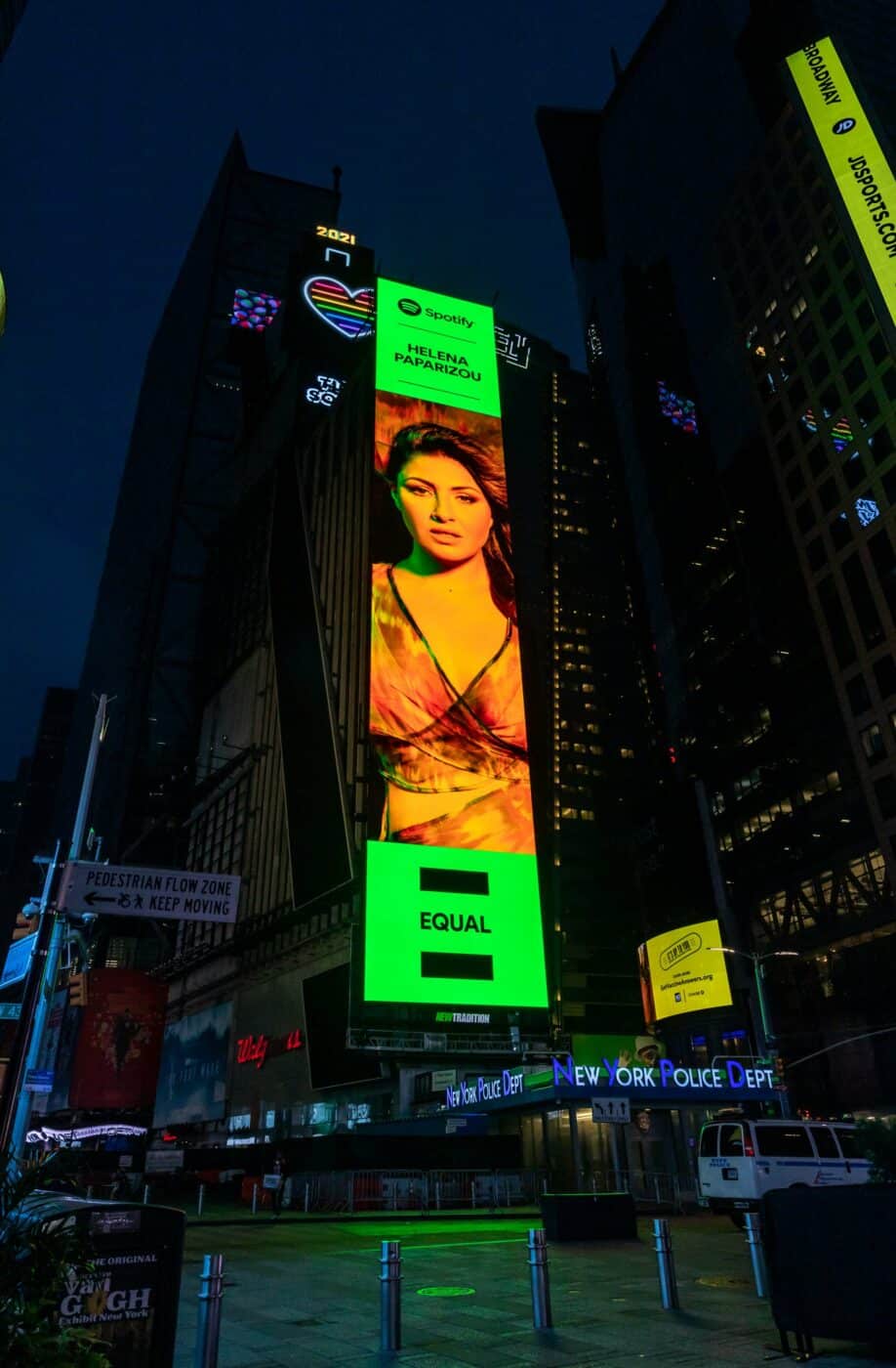 Η Έλενα Παπαρίζου μπήκε σε Billboard στην Times Square 1 210722204152 paparizou