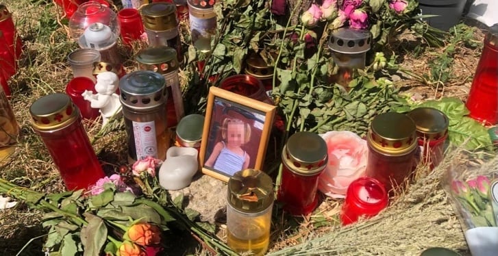 81cd5a5b 7a7d 435d 8a0a ab955695b340