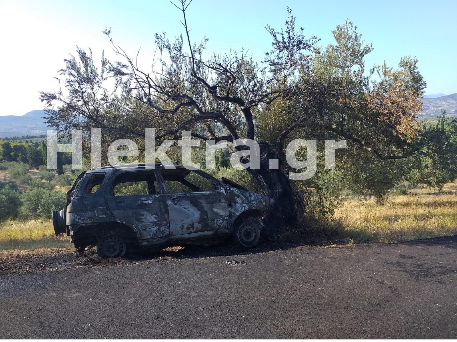 Φρίκη στην Κορινθία: Βρέθηκε καμένο ΙΧ με απανθρακωμένο τον οδηγό (εικόνες και βίντεο) - ΚΟΡΙΝΘΙΑ