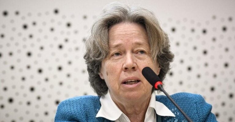 Α.Λινού: «Θα μπορούσε ο εμβολιασμός να είναι κριτήριο πρόσληψης»