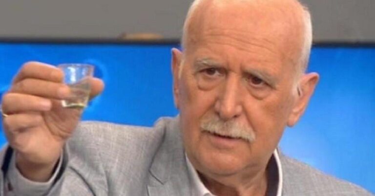 Το 30ο φινάλε εκπομπής για τον Παπαδάκη – Το γιόρτασε με τσίπουρα on air