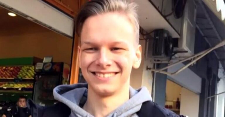 Συγκινεί ο Δημήτρης που έχασε τους γονείς του από κορονοϊό και αρίστευσε στις πανελλήνιες: «Να συνεχίσουμε παρά τον πόνο»