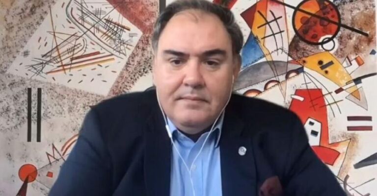 Σαρηγιάννης για μετάλλαξη Delta: «Ο ένας μπορεί να κολλήσει 9 άτομα σε μισό λεπτό το πολύ»