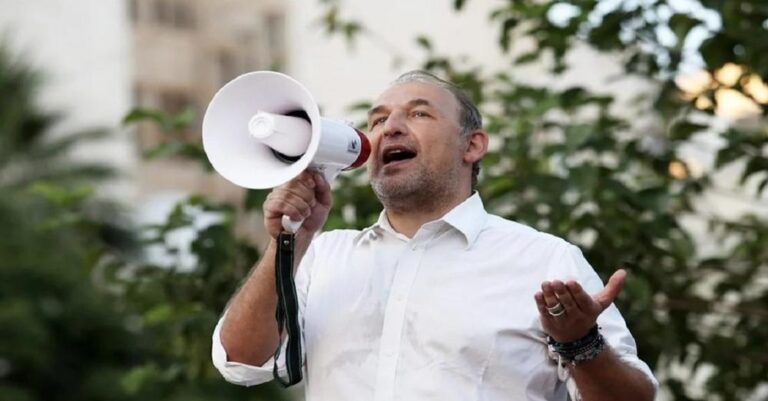 Φαίδων Βόβολης: «Δεν είμαστε αντιεμβολιαστές, είμαστε κατά των διαχωρισμών»