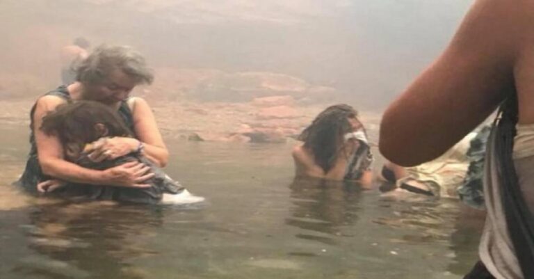 Η ιστορία πίσω από την φωτογραφία της αγκαλιάς στο φλεγόμενο Μάτι που έκανε τον γύρο του κόσμου