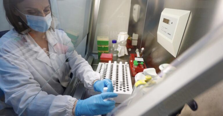 Έγγραφο CDC: H μετάλλαξη Δέλτα μεταδίδεται και από τους εμβολιασμένους