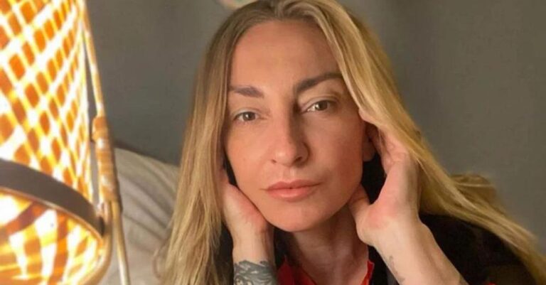 Ξέσπασε η Ρούλα Ρέβη: «Aπό σήμερα έχω πρόβλημα με όποιον δεν κάνει το εμβόλιο»