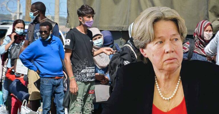 «Καταπέλτης» η Λινού: «Δεν παίρνουν την ευθύνη να εμβολιάσουν τους μετανάστες»