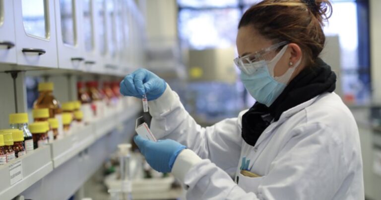 Εφιαλτικό σενάριο: Έρχεται η μετάλλαξη Έψιλον – Εξουδετερώνει αντισώματα, εξαπλώνεται βραδύτερα