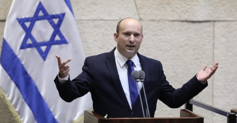 Πρωθυπουργός Ισραήλ: «Πιθανόν μη αποτελεσματικό το εμβόλιο της Pfizer έναντι της μετάλλαξης Δέλτα»