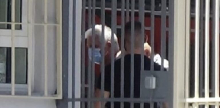 Πέτρος Φιλιππίδης: Πέρασε στεναχωρημένος το κατώφλι των φυλακών Τρίπολης