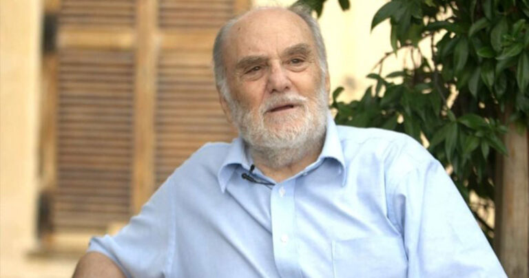 Ράμφος: «Λαθρεπιβάτες της κοινωνικής υγείας οι ανεμβολίαστοι – Μας οδηγούν σε Βατερλό»