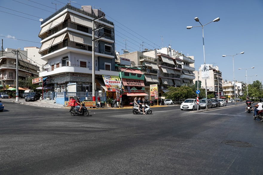 Νίκαια: Φορτηγό διαμέλισε και σκότωσε 6χρονη 3 troxaio__3__2
