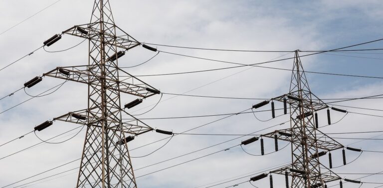 Έρχονταιc στην Αττική: Οι περιοχές που θα μείνουν χωρίς ηλεκτρικό