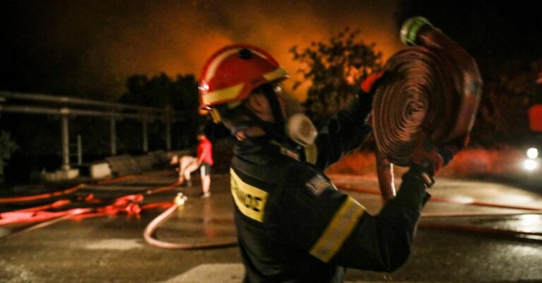 Δύο εθελοντές πυροσβέστες διασωληνωμένοι στην εντατική, θύματα του καθήκοντος!