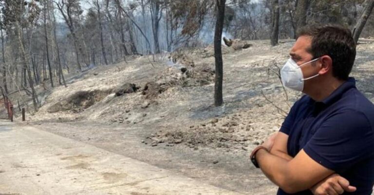 Tσίπρας από το Κρυονέρι: «Χωρίς πτητικά μέσα η μάχη με τις φωτιές»