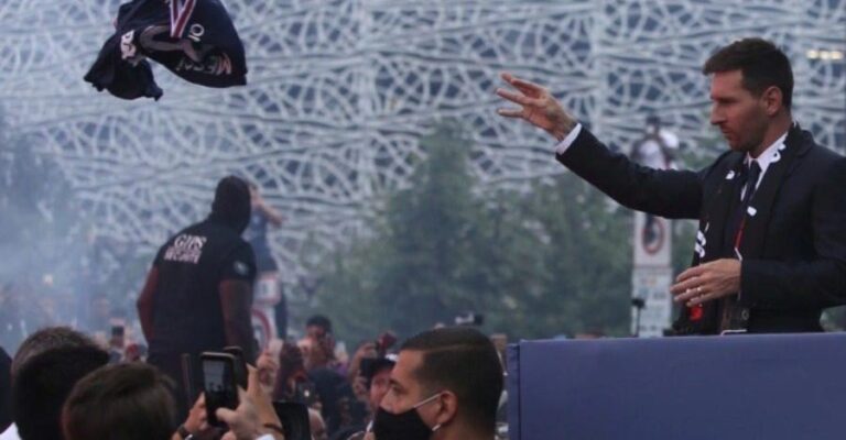 Αδιανόητο: Η Παρί πούλησε 150.000 φανέλες του Μέσι και έβγαλε 23 εκατ. ευρώ σε 7 λεπτά