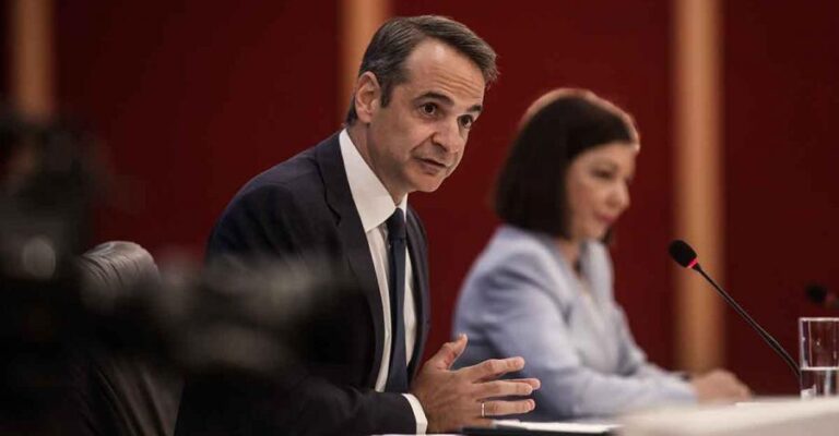 Ηχηρό άδειασμα Μητσοτάκη σε Χρυσοχοΐδη: «Το επιτελικό κράτος δεν σβήνει φωτιές με τη μάνικα»