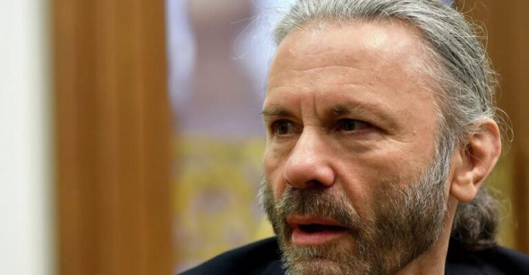 Θετικός στον κορωνοϊό ο Bruce Dickinson: «Αν δεν είχα κάνει εμβόλιο, θα μπορούσα να μπλέξω άσχημα»