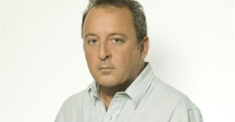 Καμπουράκης & δημοσκόπος: «Στην Ελλάδα οι αντιεμβολιαστές είναι αριστεροί»