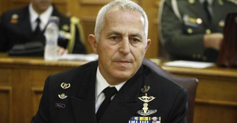 Μεγάλη ανατροπή: Δεν αποδέχεται την υπουργική θέση ο Αποστολάκης