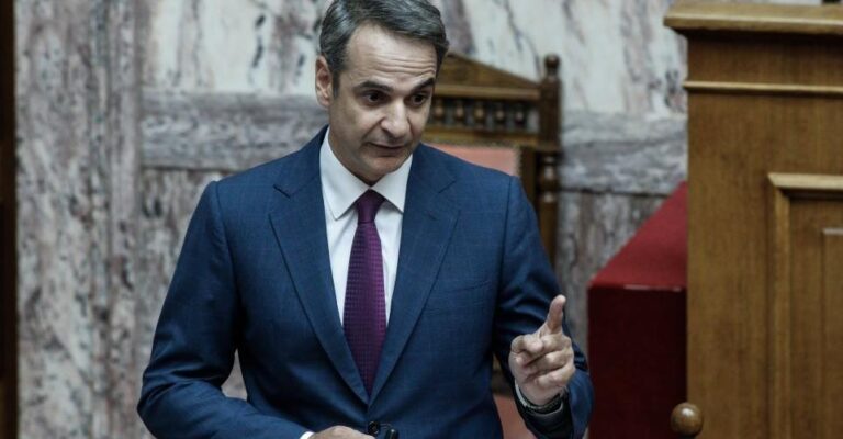 «Έχω κουραστεί σε αυτή τη χώρα να ακούω ότι η λύση σε κάθε πρόβλημα είναι παραπάνω προσλήψεις»