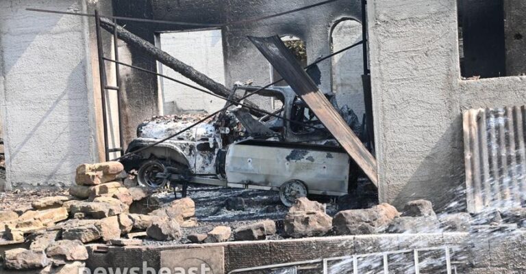 Φωτιά στη Βαρυμπόμπη: «Το ξέραμε ότι θα είμαστε οι επόμενοι μετά το Μάτι – Τα ίδια έκαναν και με εμάς»