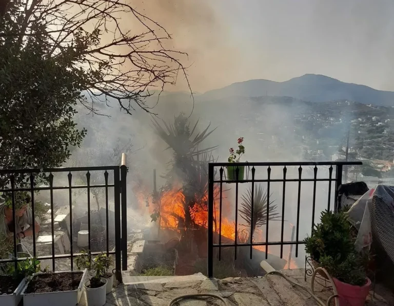 Έκρηξη στα Καλύβια: Παιδιά με αίματα έτρεχαν και φώναζαν – «Ήταν σαν να έπεσε ρουκέτα»