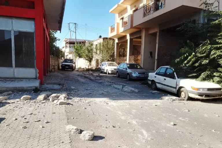 Ισχυρότατος σεισμός 5,8 Ρίχτερ στην Κρήτη – Πληροφορίες για εγκλωβισμένους στην περιοχή του Αρκαλοχωρίου