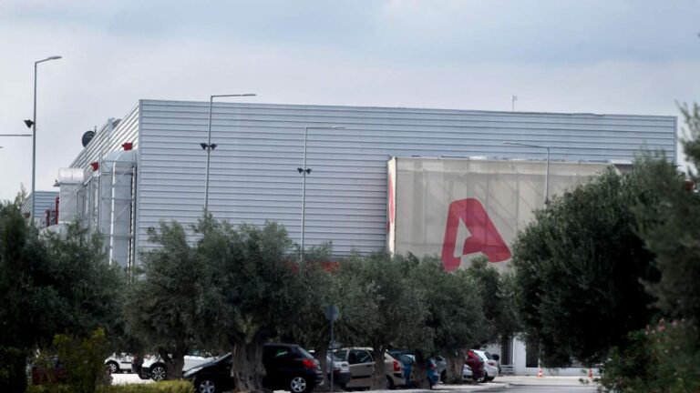 Η κυβέρνηση επιχορηγεί με 1 εκ. ευρώ τις «Οικογενειακές Ιστορίες» του Alpha