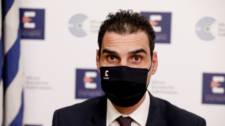 Θεμιστοκλέους: «Eπτά στους δέκα συμπολίτες μας έχουν εμβολιαστεί»