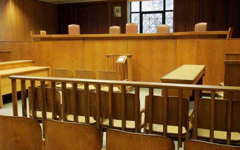Πατέρας πήρε την επιμέλεια του 9χρονου γιου του και η μάνα θα πληρώνει διατροφή