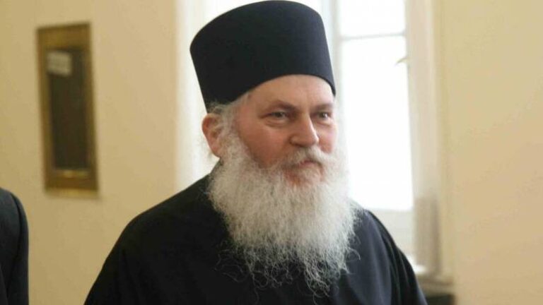 Eφραίμ μετά τη διασωλήνωσή του: «Ευχαριστώ τον Θεό που γύρισα στη ζωή. Εμβολιαστείτε όλοι»