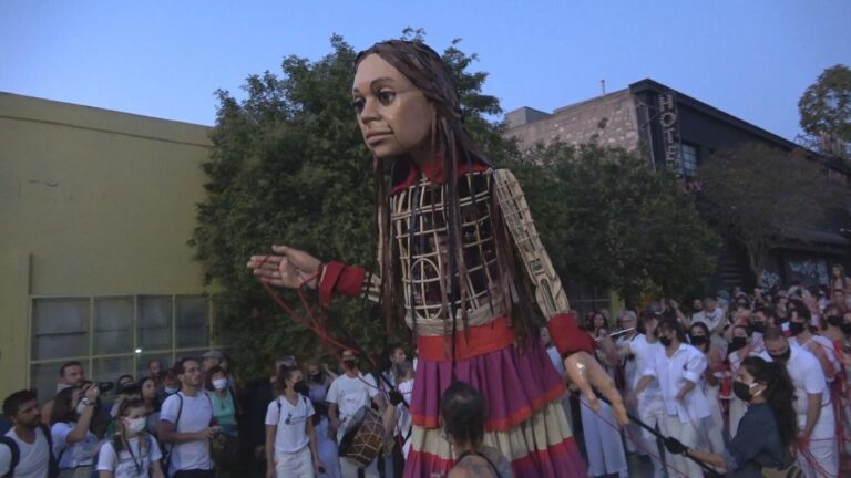 Στον Πειραιά η Αμάλ: Ο τελευταίος σταθμός στην Ελλάδα