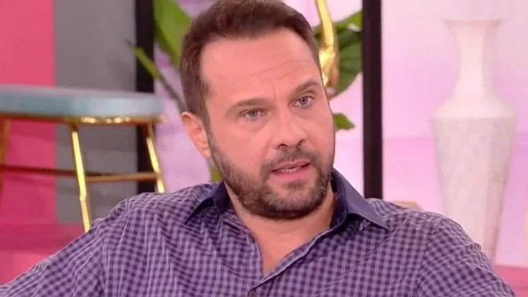 Μέμος Μπεγνής: «Δηλαδή αν εμένα μου αρέσουν τα παιδάκια, είναι πάθος και είναι εντάξει;»