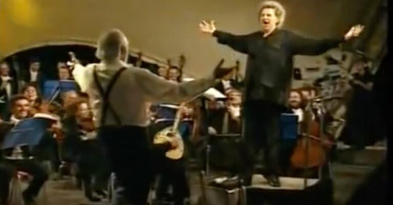 Το συρτάκι του Μίκη με τον Άντονι Κουίν το 1995 στο Μόναχο: «Θα χορέψω αν χορέψεις και συ»