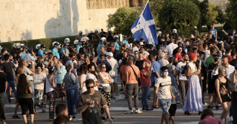 Γερμανικός Τύπος: Η Ελλάδα η πιο σκληρή χώρα απέναντι στους αντιεμβολιαστές