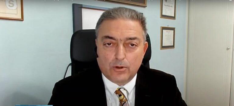 Βασιλακόπουλος: «Μέχρι στιγμής έχουμε χάσει 3 παιδιά από κορωνοϊό – Ένα παιδί κάθε εβδομάδα μπαίνει σε ΜΕΘ»